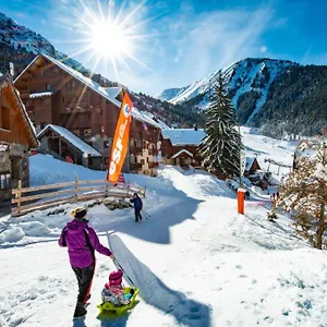 https://studio-au-pied-des-pistes.hotels-rhonealpes.com