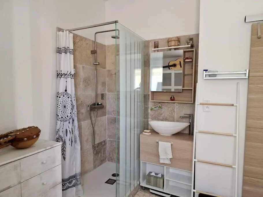 Petite Maison Sympathique Gargas  0*, Gargas (Vaucluse) France